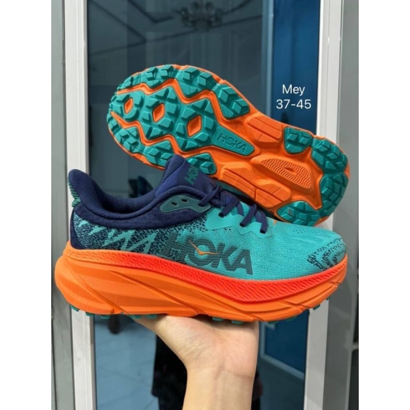 รองเท้าแตะรัดส้น Hokaใส่ผู้ชาย40--45 สินค้าพร้อมกล่อง  มีสินค้าพร้อมส่ง