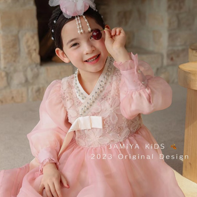 🇰🇷ชุดฮันบกเด็ก hanbok คอสเพลย์ ชุดเกาหลีเด็กผู้หญิง ลายดอกกุหลาบ 3D สีชมพู ชุดแฟนซีเด็ก ชุดออกงานเด็