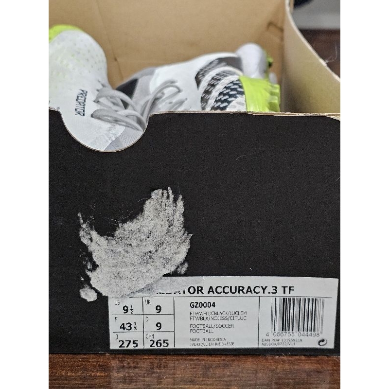 รองเท้า 100 ปุ่ม adidas accuracy .3 TF (มือสอง)