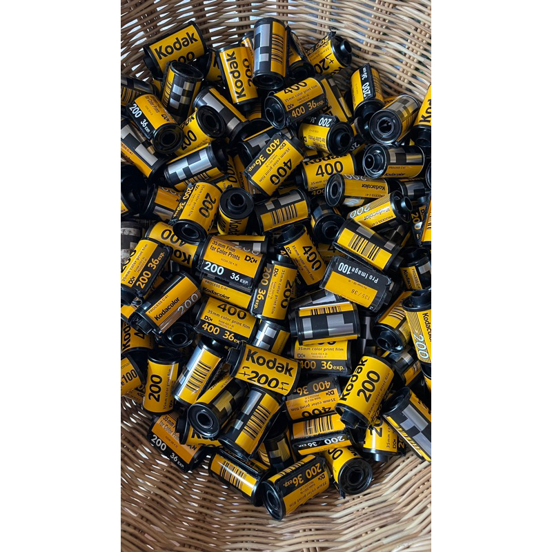 กรักฟิล์มเปล่า kodak คละรุ่นแบบมีหางฟิล์มและไม่มีหาง ฟิล์ม
