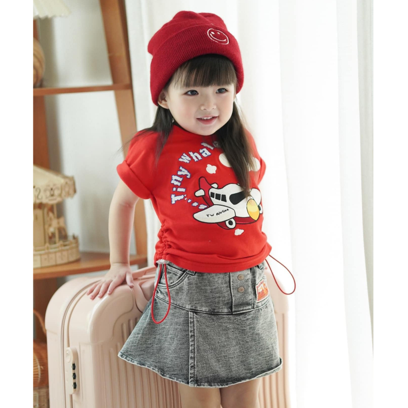 Tiny Whale ชุดเซ็ทเด็กผู้หญิง เสื้อปักลายเครื่องบิน พร้อมกระโปรงยีนส์