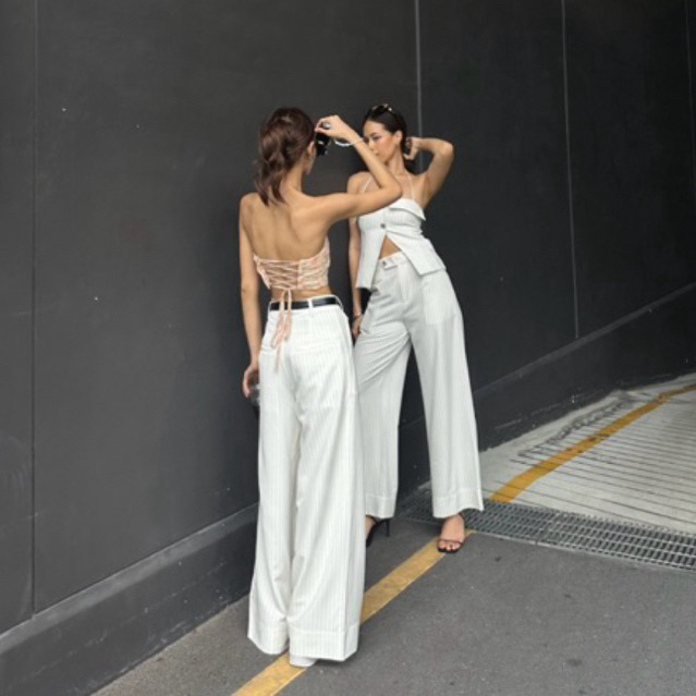 MESKMUSE Cordie trouser (กางเกงเอวสูงทรงบอย ปลายขาบานเล็กน้อย กระดุมอะไหล่โลโก้เงิน)