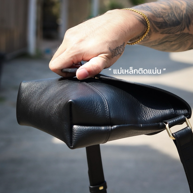 กระเป๋าสะพาย กระเป๋าคาดอก หนังแท้  รุ่น Ricco cross bag
