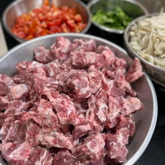 เล้งหมู พร้อมทำ ต้มแซ่บ ต้มเล้ง แพ็คล่ะ2กิโลและ5กิโลราคาส่ง
