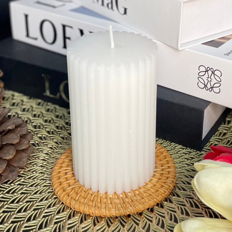 เทียนแท่ง เส้นริ้วเล็ก  ไม่มีกลิ่น 2.5x4นิ้ว  (Pillar Candles.)