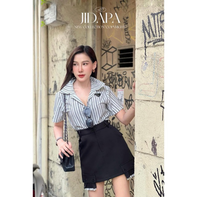 งานป้ายมือสอง  vg sizeM เสื้อ+กระโปรงไม่มีตำหนิ