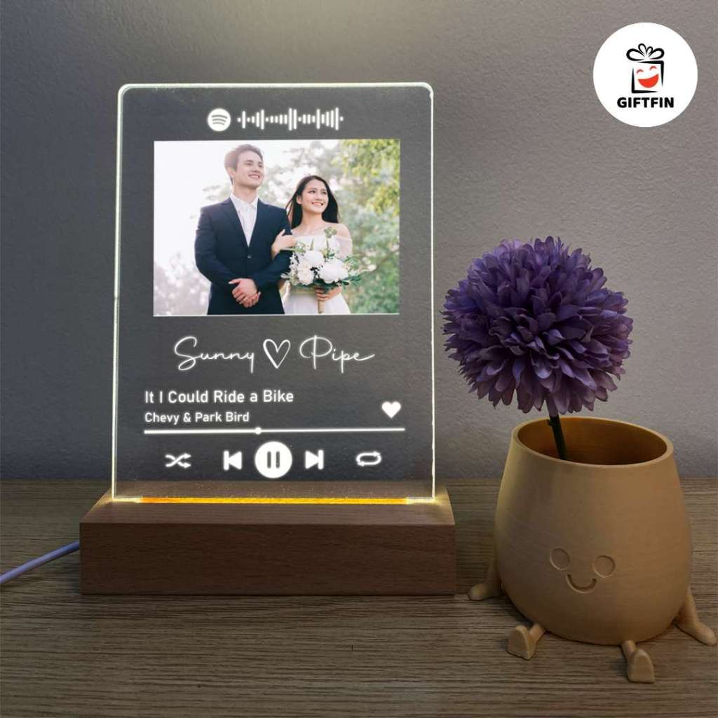 โคมไฟอะคริลิค LED (แบบที่ 2) สแกน Spotify ฟังเพลง | ของขวัญแต่งงาน ของให้แฟน | GiftFin