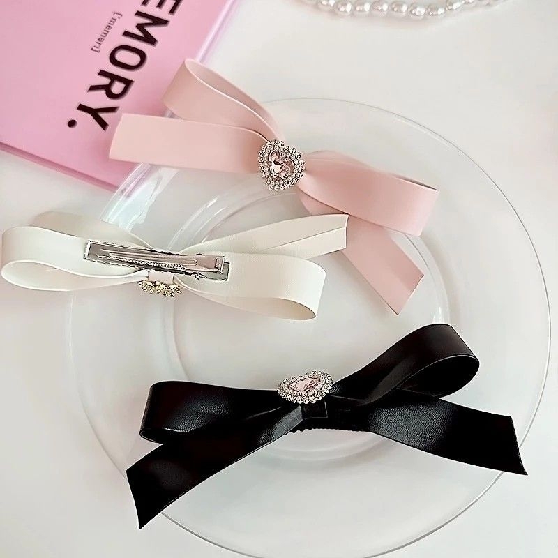 BOW02พร้อมส่ง กิ๊บติดผมหรูหรา สไตล์เกาหลี กิ๊บโบว์ประดับเพชรรูปหัวใจ หวานๆต้อนรับวาเลนไทน์