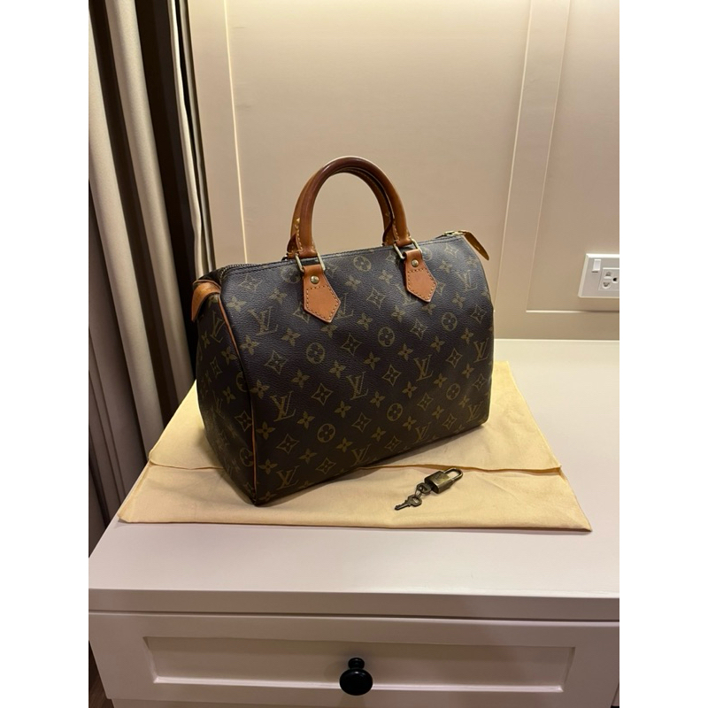 ส่งต่อ/Used Vintage LV Speedy 30 ใครก็ได้เมตตาน้องหน่อยค่า