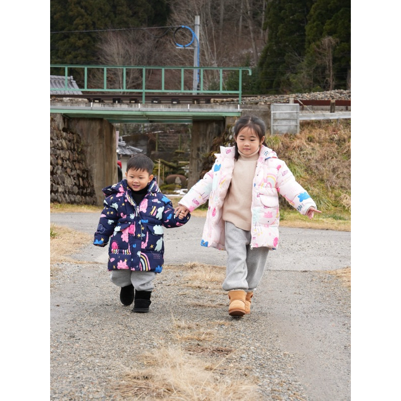 KC004 - Sunny day coats