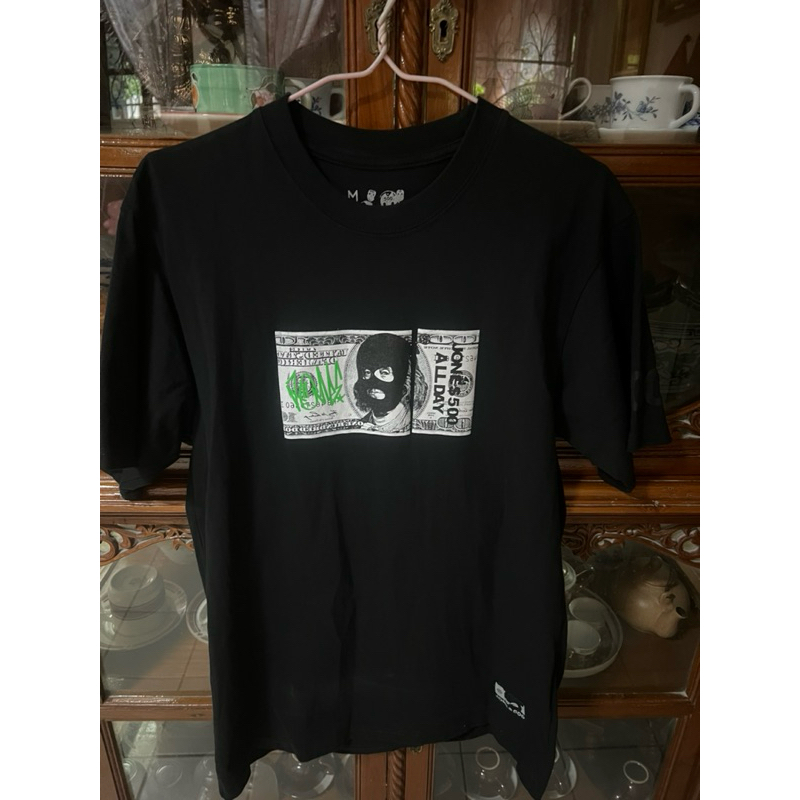 เสื้อยืด Jone500 มือสอง