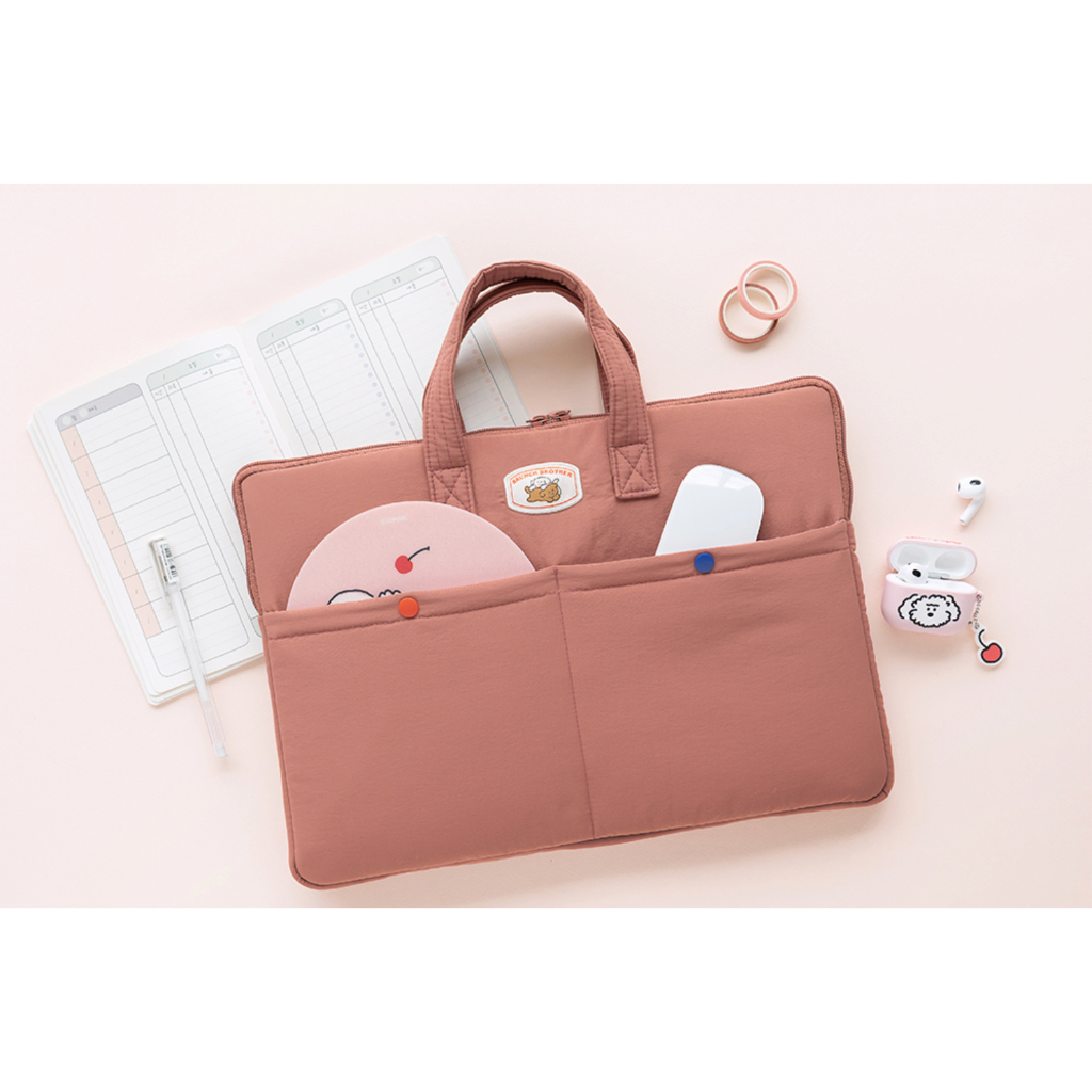 • พร้อมส่ง • บรันช์บราเธอร์ส 🐶🌸กระเป๋าใส่แท็บเล็ต Brunch Brother Poodle Laptop Pouch 15"