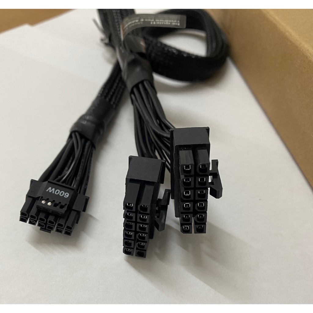 [ใช้งานได้กับเฉพาะ PSU Be quiet เท่านั้น] สาย be quiet! 12VHPWR ADAPTER CABLE bc072