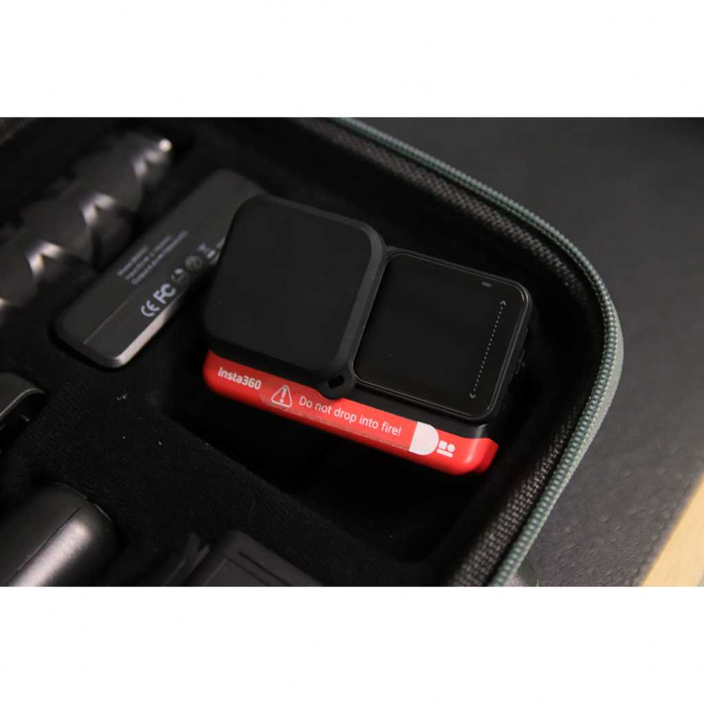 กล้อง Insta 360 one R ยกเซ็ตของเเน่น (มือสอง)