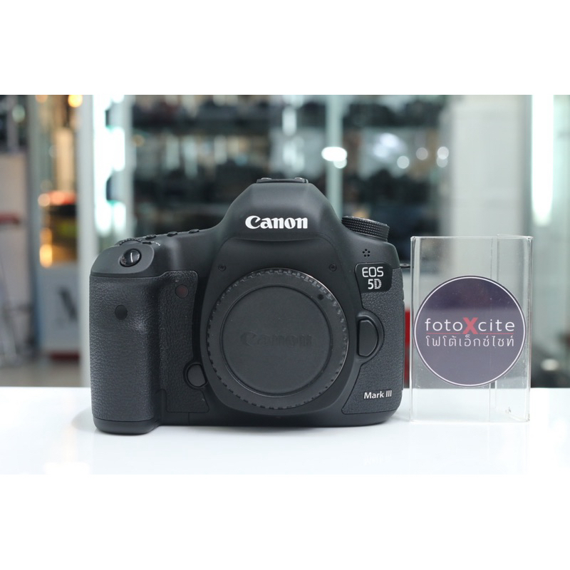 Canon 5D Mark III ( Body )