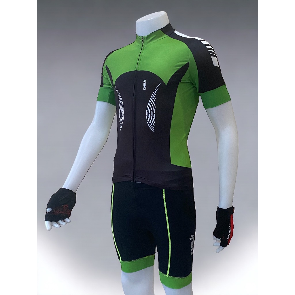 NP Bike ชุดปั่นจักรยานผู้ชาย เป้าเจล เสื้อเป็นผ้าเจอร์ซี่ แห้งไว ใส่ไม่ร้อน Cheji ( สีดำ/เขียว )