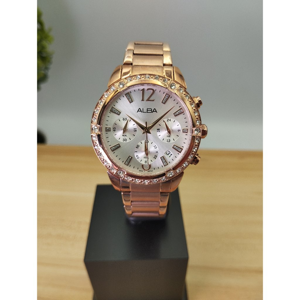 ALBA QUARTZ นาฬิกาข้อมือผู้หญิง รุ่น AT3750X1 สายสแตนเลสสีพริ้งโกลด์ โครโนกราฟ คริสตัลแท้ รับประกันแท้