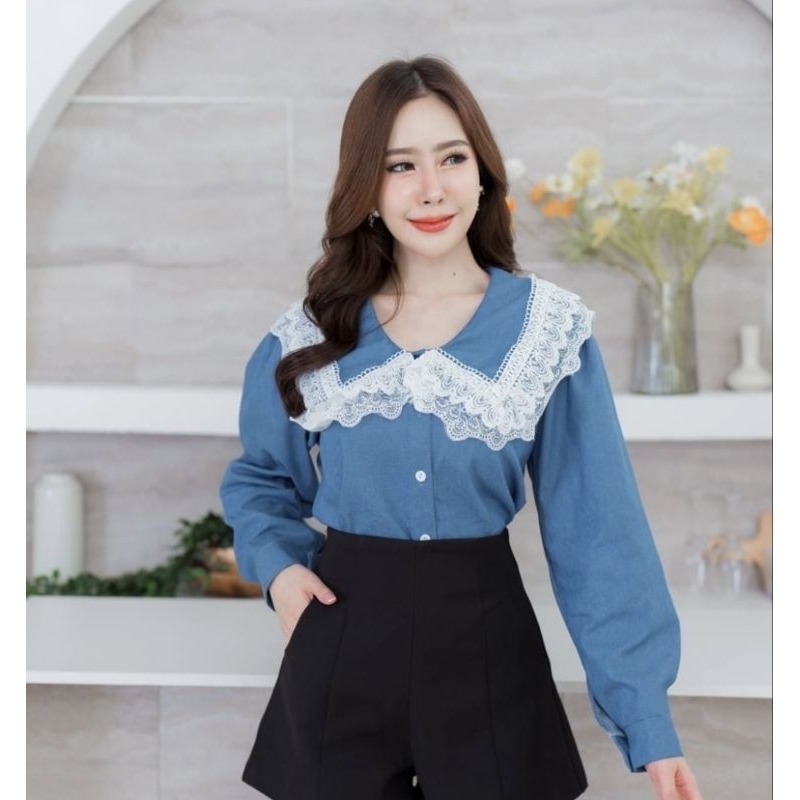 Pina Store เสื้อเชิ้ตยีนส์นิ่มแขนตุ๊กตา แต่งคอระบายลูกไม้สองชั้น สวยอลังมาก