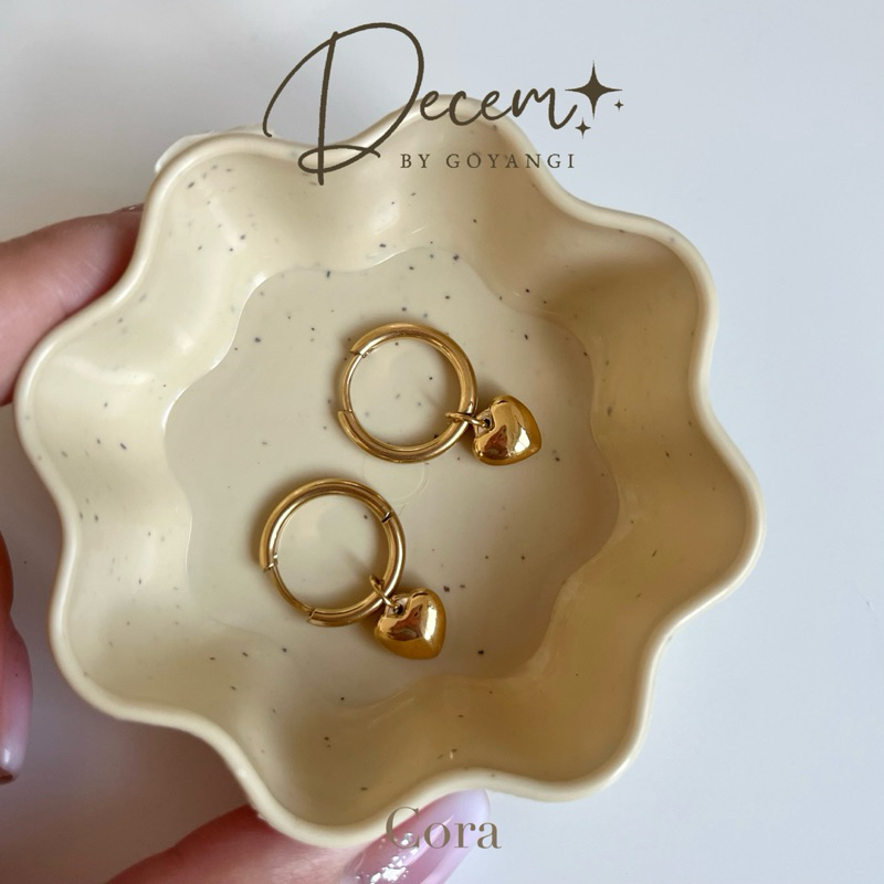 Decem- ต่างหู รุ่น Cora สแตนเลสสามารถใส่โดนน้ำได้ ไม่ลอกไม่ดำ มีถุงเก็บแถมให้