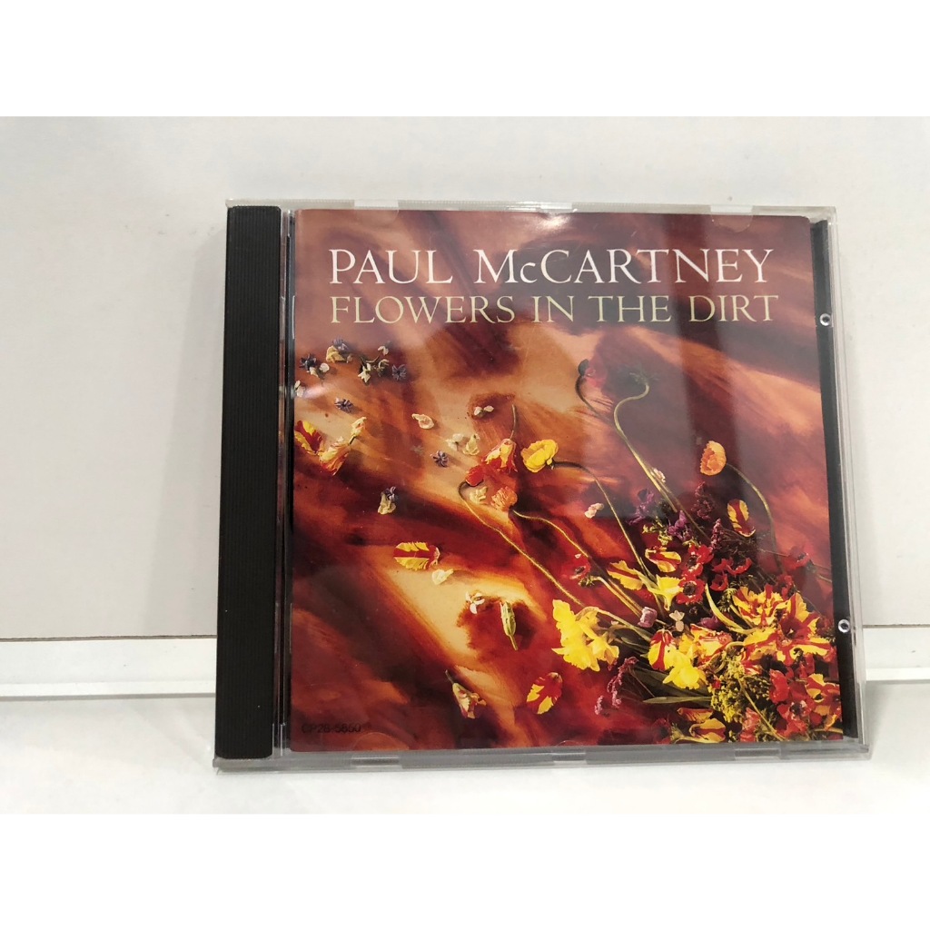 1 CD MUSIC  ซีดีเพลงสากล    PAUL McCARTNEY FLOWERS IN THE DIRT   (A8F42)