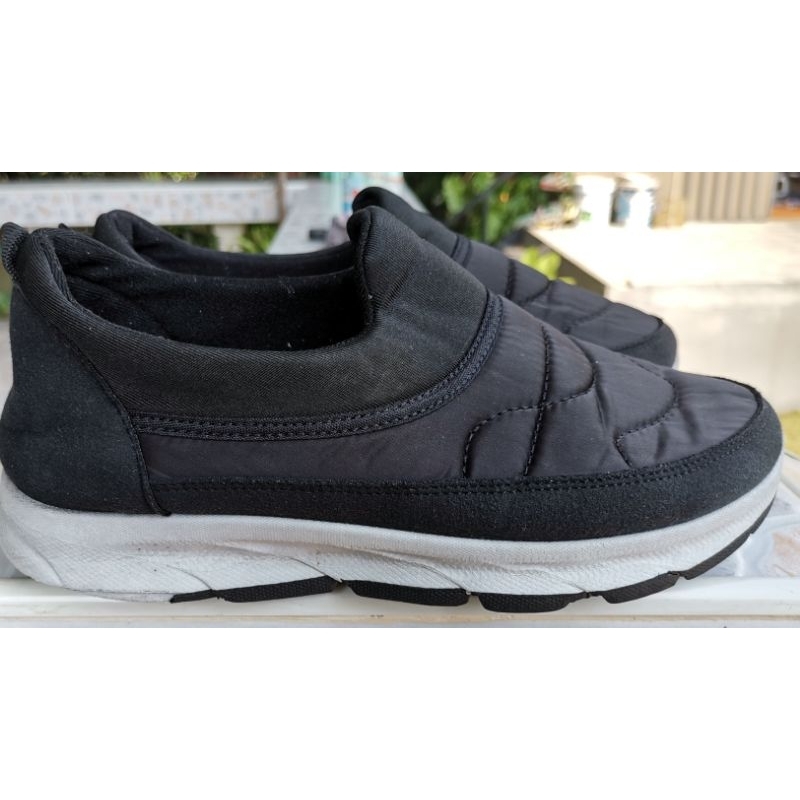 รองเท้าสลิปออน สวยๆ สภาพดีนุ่ม ไซร์ euro 39 ยาว 24 ซม