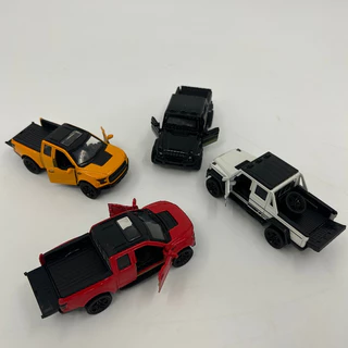 [พร้อมส่ง]โมเดลรถเหล็ก Ford, Benz ขนาดสเกล 1:36 Pull Back Car รถกระบะ โมเดลรถ ของเล่นสําหรับเด็กผู้ชาย