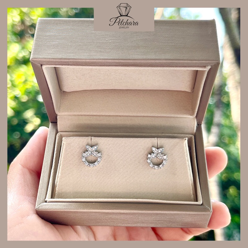 ต่างหูเพชรโมอีสมินิมอล รูปทรงหูกระต่าย ตัวเรือนเงิน92.5%(D3002）