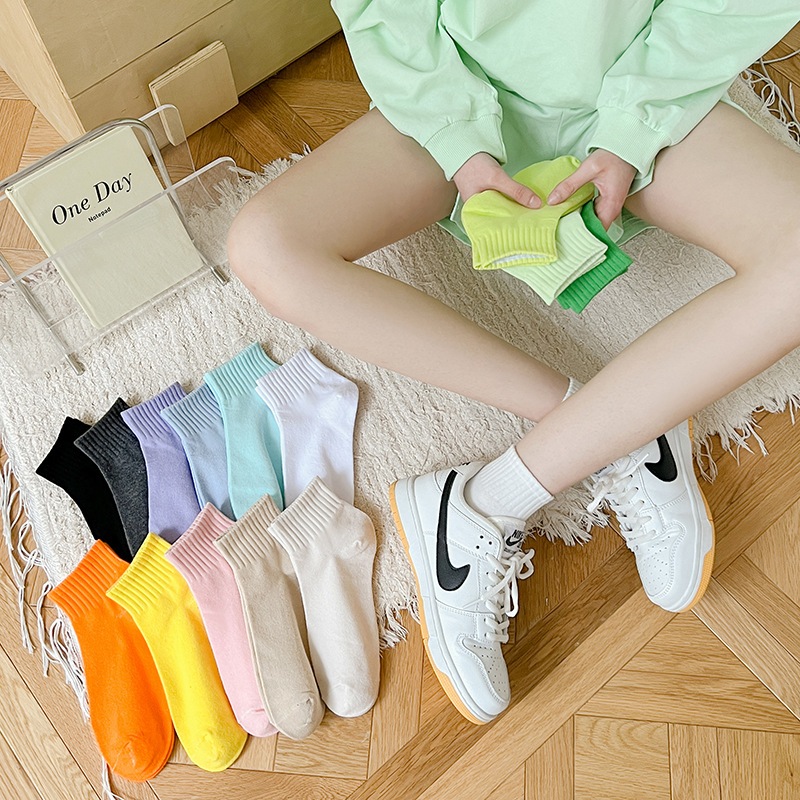 ถุงเท้าข้อสั้น ถุงเท้าสีพื้น ใส่สบายผ้ายืดหยุ่น มี15สี ระบายอากาศดี