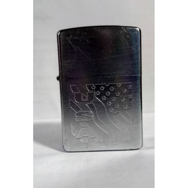ไฟแช็ค ZIPPO ®ลายธงชาติ