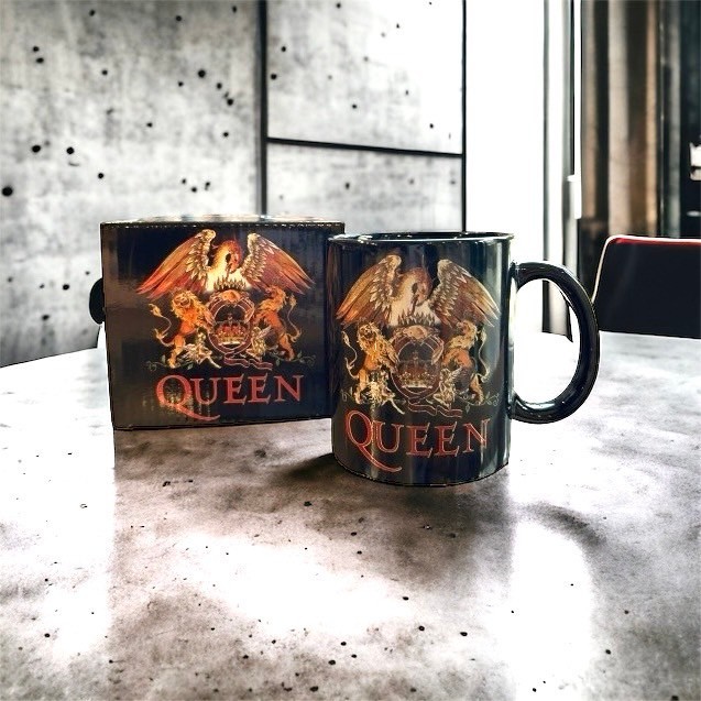 แก้วมัคเซรามิค แก้วกาแฟ แก้วน้ำ แก้วสกรีน ของขวัญ วงดนตรี Queen Classic Crest Mug มือ 1 ของแท้