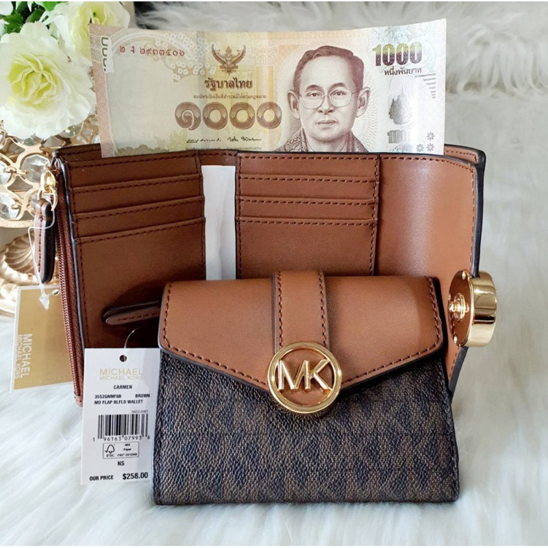 🎀(สด-ผ่อน) 35S2GNMF8B CARMEN MEDIUM LOGO AND FAUX LEATHER WALLET