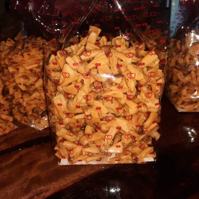 ขนมผูกรักฮาลาลไส้ปลาหนัก500กรัมกรอบอร่อยทานกินเล่น