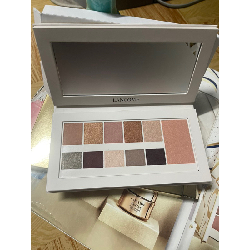 Lancome eyeshadow & brush on palette
