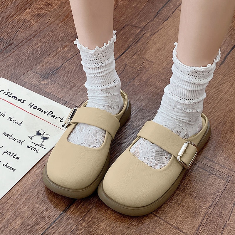 Luckkyshoes จัดไปของใหม่ รองเท้าแตะแบบสวมดีไซน์แฟชั่นสำหรับคุณผู้หญิง รุ่นนี้ทรงหัวปิดมีสายคาดเข็มขัดสวยมาก โทนสีดูดีเ