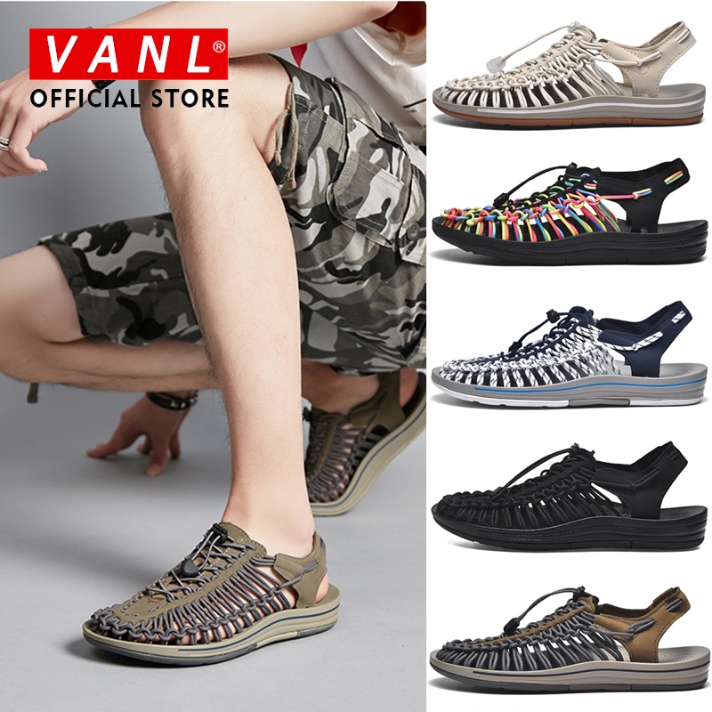 VANL กทม. 2-3 วันถึง ทุกรูปสินค้าเป็นช็อตจริง รองเท้าแตะส้นแบนชายและหญิง รองเท้าแตะไซส์ใหญ่ 36-44