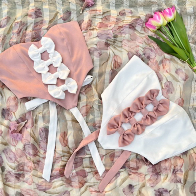 เกาะอกมีโบว์ รุ่น CYNTHIA