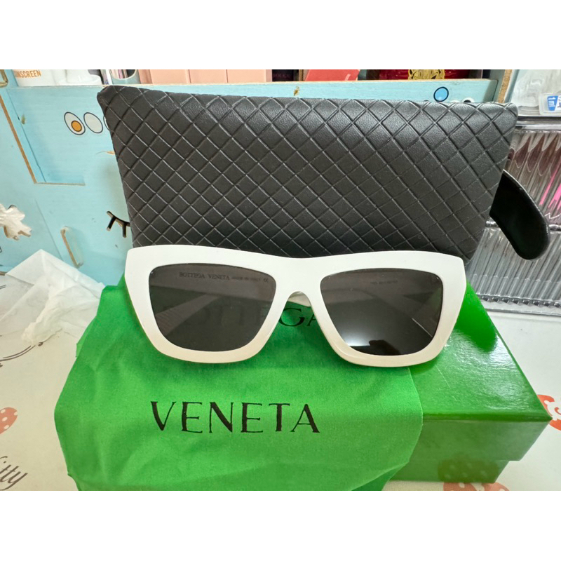 แว่นกันแดด Bottega Veneta sunglasses รุ่น BV1121S