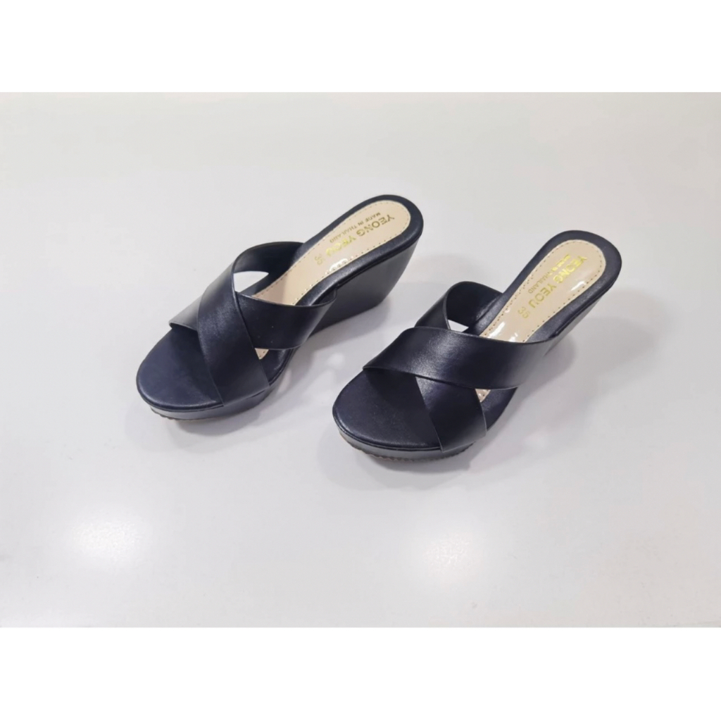 lin lin big shop รองเท้าแตะแฟชั่นส้นเตารีดหน้าไขว้หนังออยนิ่ม รหัส​yy2519