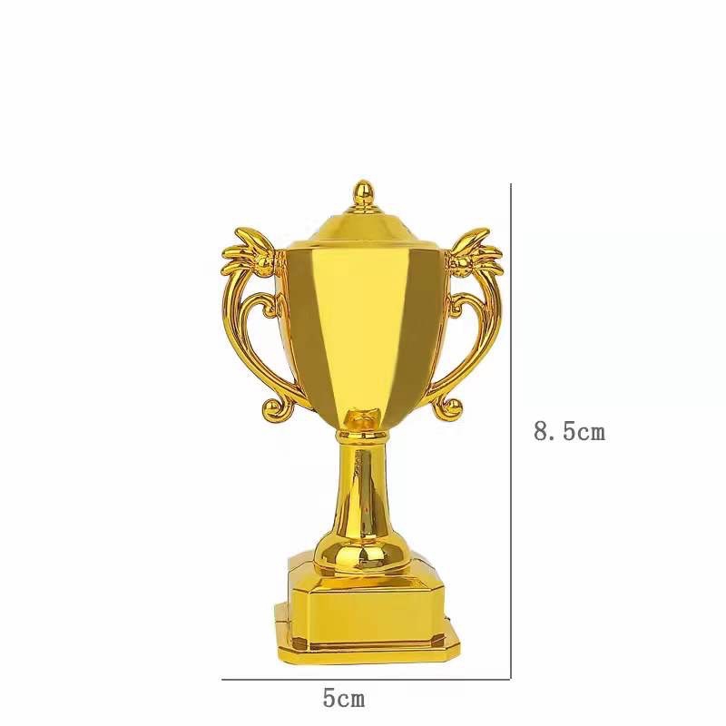 โมเดลแต่งหน้าเค้ก ถ้วยรางวัล