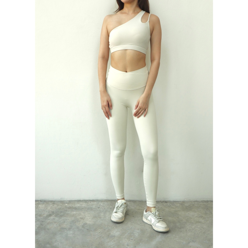 Mia V-cut leggings - simply.fitco