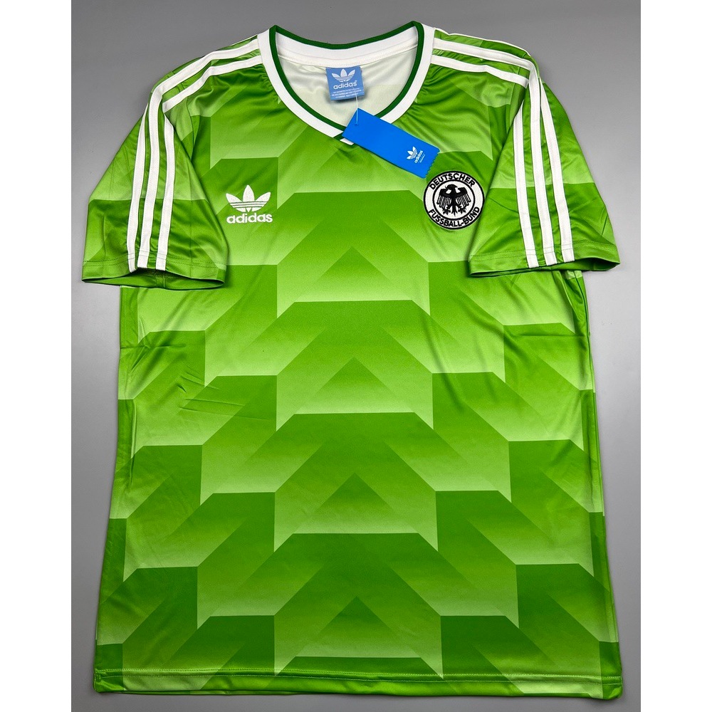 SALE !!! เสื้อบอล ย้อนยุค ทีมชาติ เยอรมัน 1988 เยือน สีเขียว Retro Germany Away Cecat