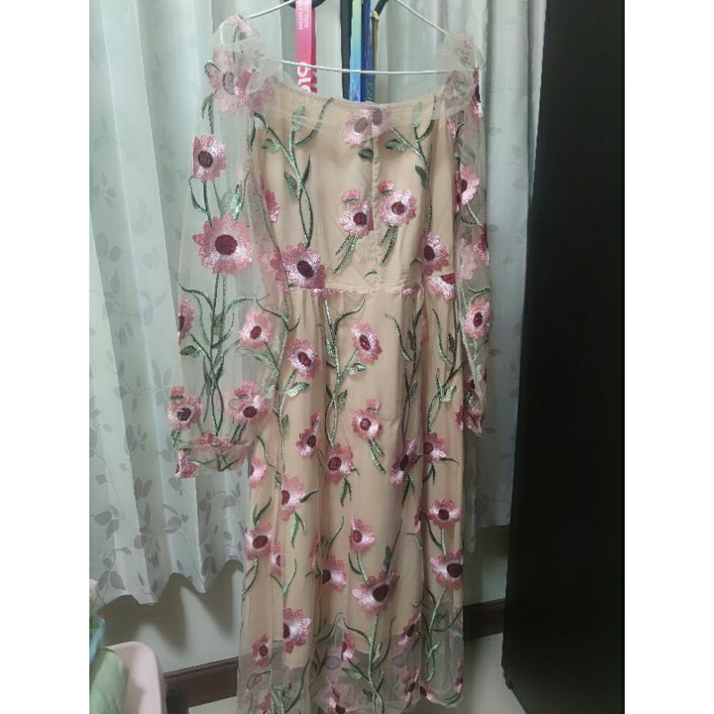 Vegus Luxury Dress **