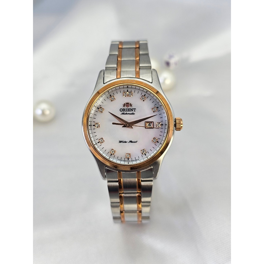 นาฬิกาผู้หญิง Orient  Automatic FNR1Q001W0 คริสตัลแท้ หน้าปัดมุกแท้ รับประกันศูนย์