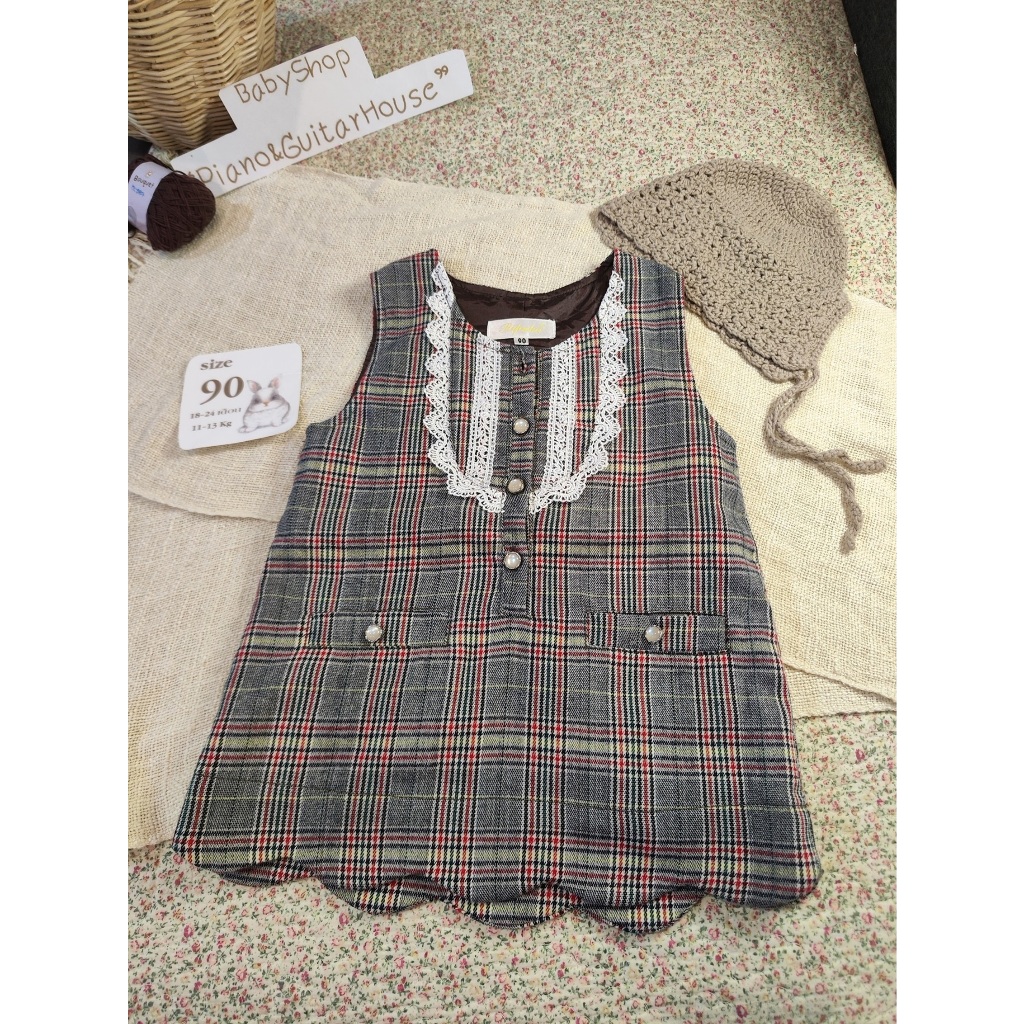 เดรสทรงเอี๊ยมสก็อนน้ำตาล รหัสDD529 ส่งต่อเสื้อผ้าลูกสาว เสื้อผ้าเด็กแบรนด์ญี่ปุ่นมือสอง