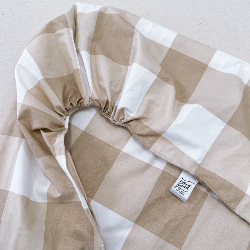 พร้อมส่ง ผ้าปูที่นอน 3.5/5/6 ฟุต มียางรัดมุม 4 มุม สีไม่ตก ไม่ขึ้นขน เนื้อผ้าคอตตอนนุ่ม - รูปที่ 3