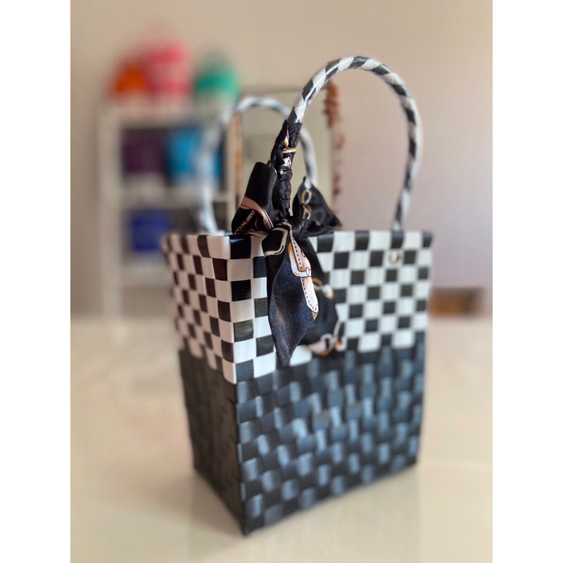 กระเป๋าเส้นสานพลาสติกแฟชั่นใบเล็ก - รูปที่ 3