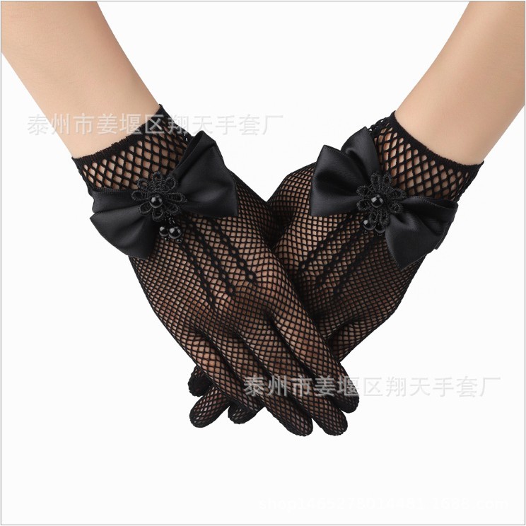 ถุงมือเด็กออกงานสีดำตาข่ายยืด 4-15 ขวบ แต่งโบว์สวย มีไซส์ให้เลือก