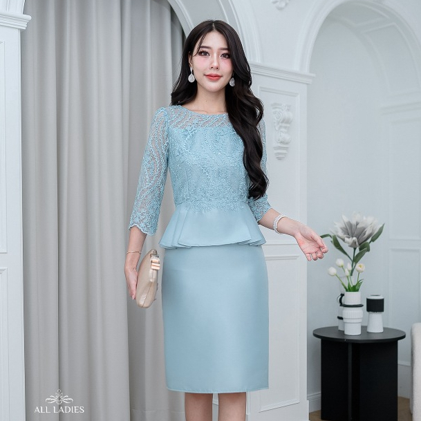 All Ladies เดรสผ้าไหมสวยเรียบหรูเอวทวิส รุ่นนี้ใส่สวยดูแพง มีซับใน แต่งซิปหลัง มี 2 สีพร้อมส่งค่ะ