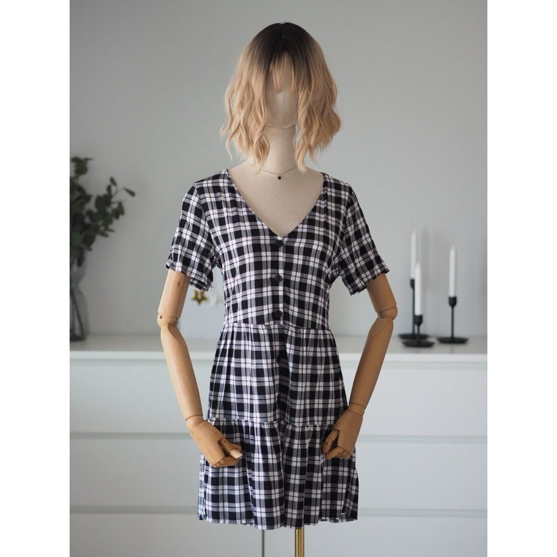 เดรสลายสก็อตแบรนด์ H&M EUR 36 มือสองสภาพดี รูปถ่ายจากสินค้าจริงC53