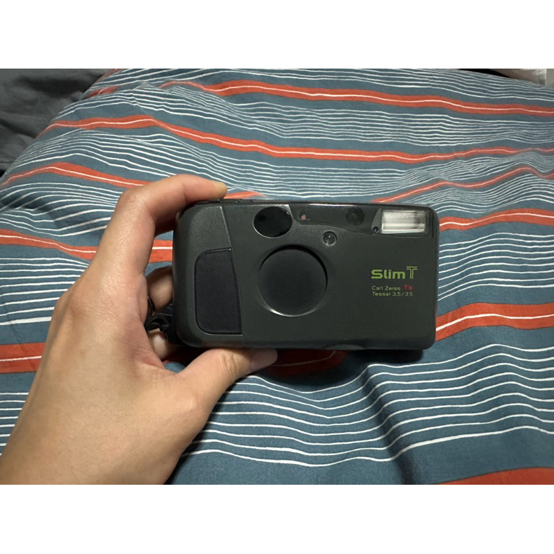 กล้องฟิล์ม Kyocera Slim T (35mm Point &amp; Shoot)